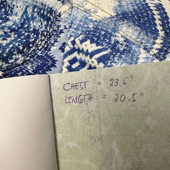 Chico’s Mixed Artisan Pattern Beaded Cropped Jean Jacket in Mysterious Blue XL - Picture 10 of 12